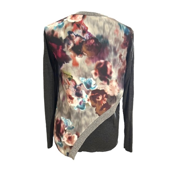 Zara Gray With Satin Watercolor Floral Overlay V-neck Knit Sweater Size Small - Picture 4 of 10